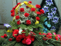 Цветы в память о погибших воинах
