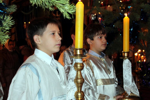 Первая детская литургия архиерейским чином