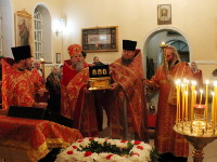 Торжества в честь и память трёх Святителей и святого мученика Вонифатия 