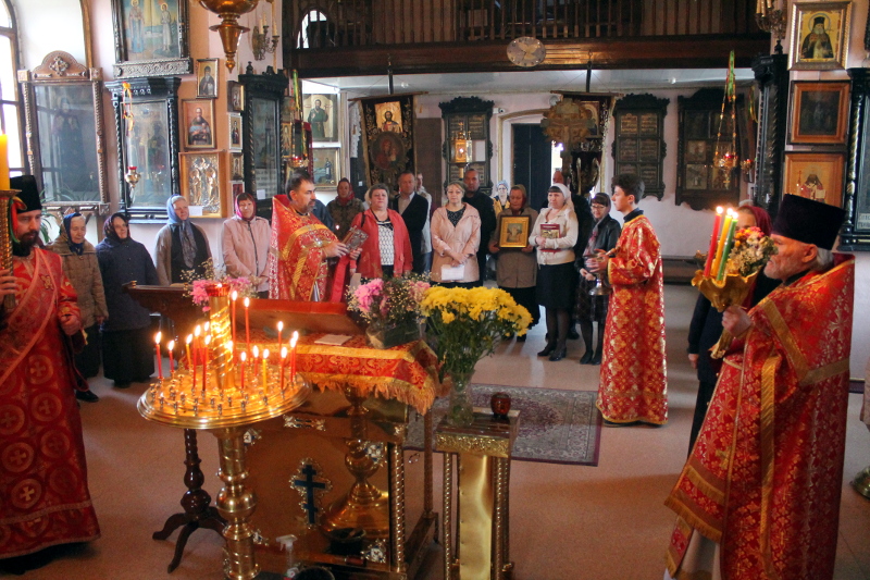   Праздник святого Георгия Победоносца в храме Всех Святых  